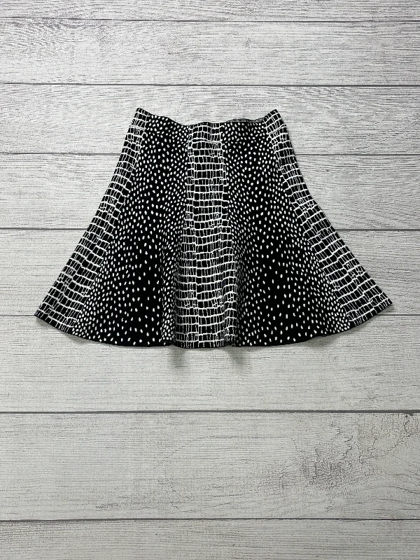 Skirt Mini & Short By Bcbgmaxazria In Black White, Size: S